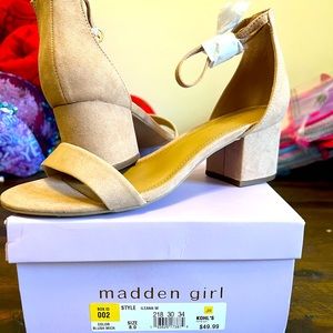 Madden Girl size 8 wide nude heel